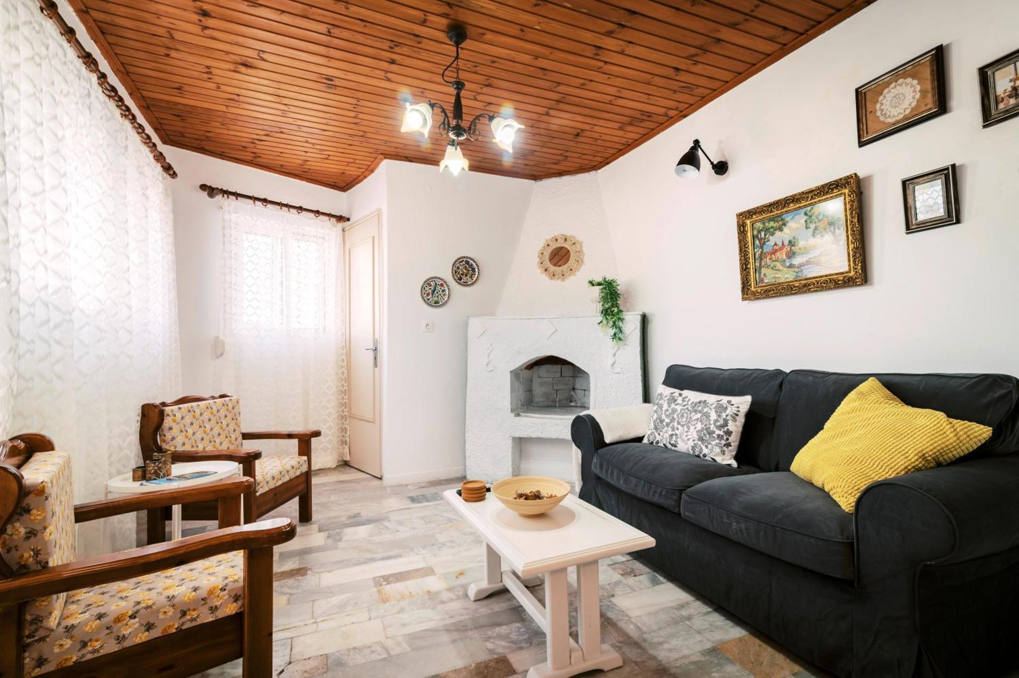Olympia's Cozy Apartament *